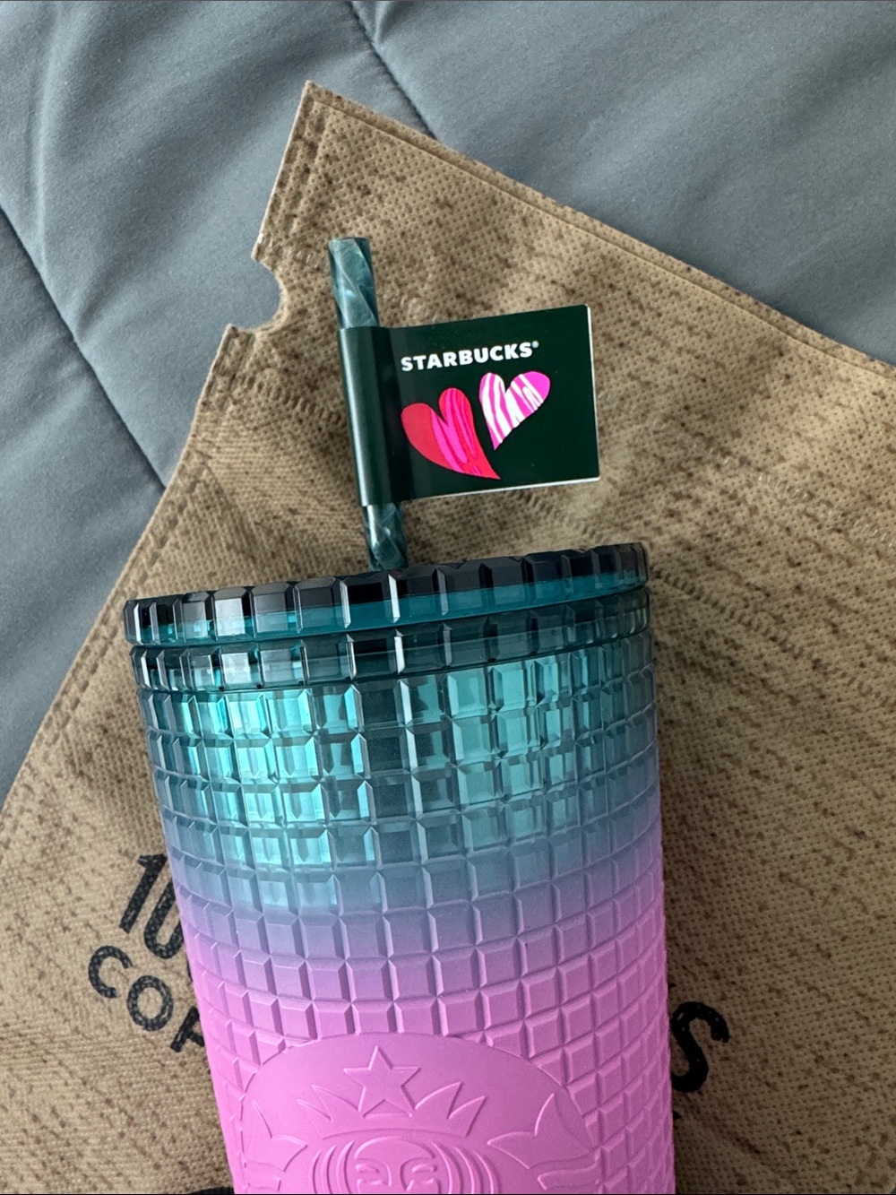 NEW Starbucks Cold Cup Tumbler featuring a tri-color gradient 24oz Venti Size - Picture 3 of 8